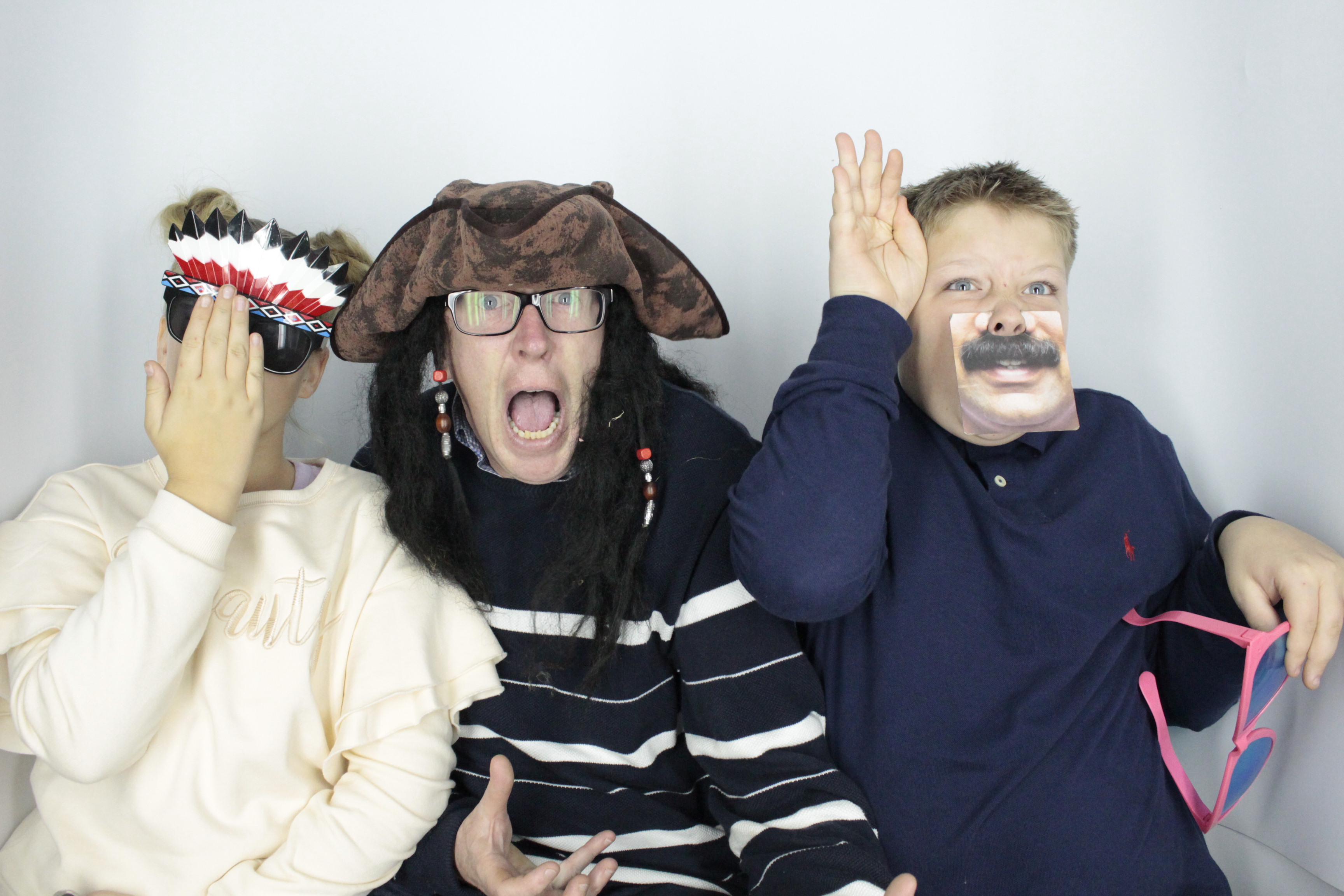 Isobel 18th Birthday Party  | View more photos from the event at gallery.myphotoboothexperience.co.uk/u/MyPhotoBoothExperienceLtd/Isobel-18th-Birthday-Party